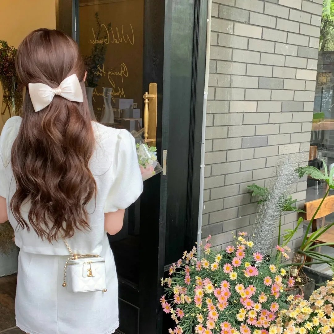 他是龙